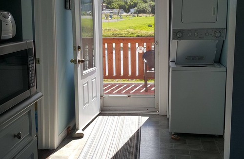 Flatrock House | Magnificent Oceanfront Cottage in Flatrock- 12 minutes from St. John's (YYT)