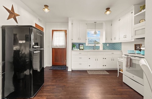 Star House | Main St. Cottage🏠heart of downtown✈️30min to BOI