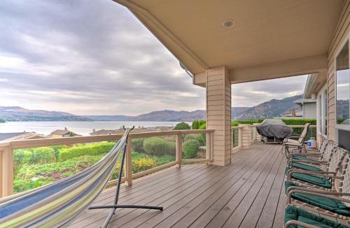 Wapato Point House | Manson Villa w/Hot Tub ~ 1 Mi to Wineries!