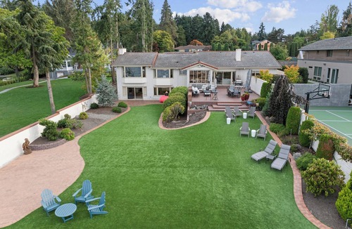 Mercer Island House | Mercer Island Waterfront Oasis