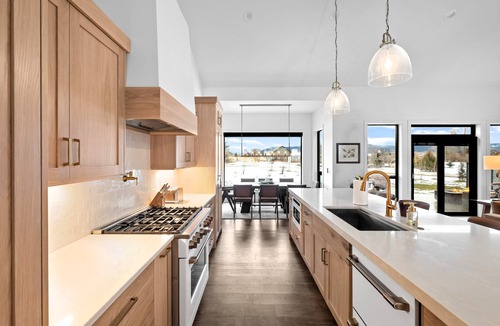 Driggs House | Modern 5BR Teton Home with Spa, Views &AC: Perfect for families or groups
