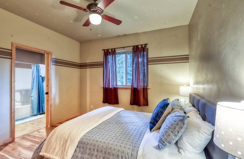 McCall Cabin | Modern cabin w/ WiFi, game room & wood stove - walk to town, golf & Payette Lake