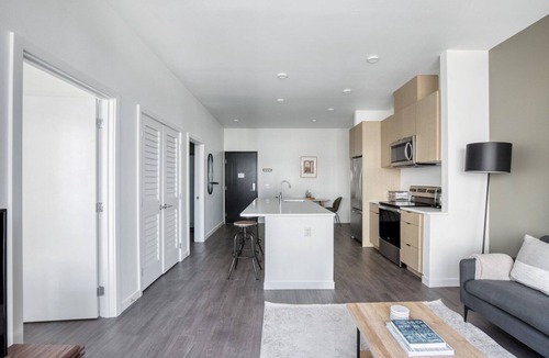Judkins Park Apartment | Modern Central District 1BR w/Gym & BBQ, nr downtown, by Blueground