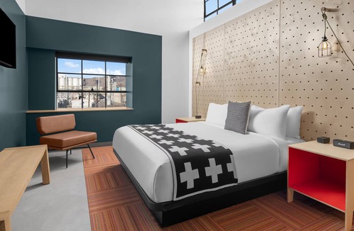 People's Freeway Hotel | Modern evo Escape, Adventure Awaits Outside, Dogs Are Welcome!