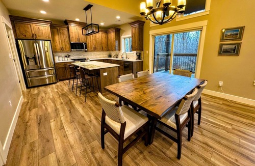 Driggs House | Modern Mountain Family Home on Ski Hill Road — Pet Friendly + A/C
