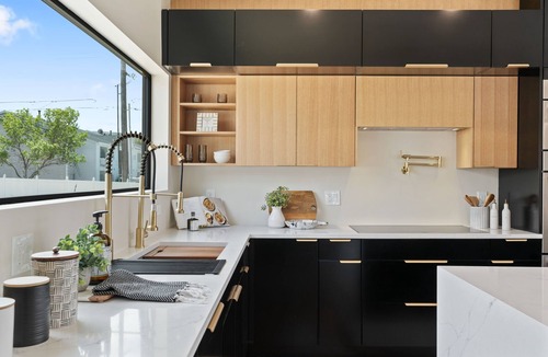 Midvale House | Modern Style Home, Near Expo, RSL, Skiing