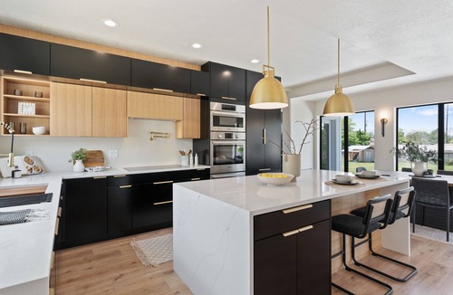 Midvale House | Modern Style Home, Near Expo, RSL, Skiing