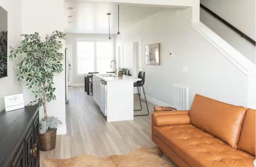 Billings House | Modern Two Bedroom Townhouse with garage
