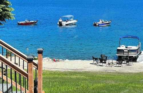 Marion Cabin | Montana McGregor Lake waterfront, sleep 7 in 2 cabins, new with swim spa & dock.