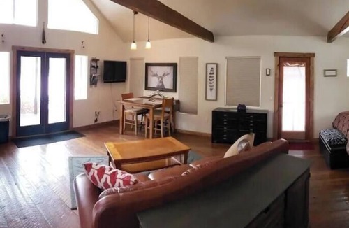 Proctor Cabin | Montana Mountain Guest Cabin