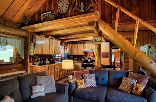 Alberton Cabin | Montana’s Hidden Mile: Forest Trails, River Days, and Star‑Filled Nights