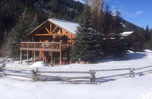 Victor Cabin | Moose Creek Cabin: 19 miles to Jackson; Tetons, GTNP/Yellowstone!