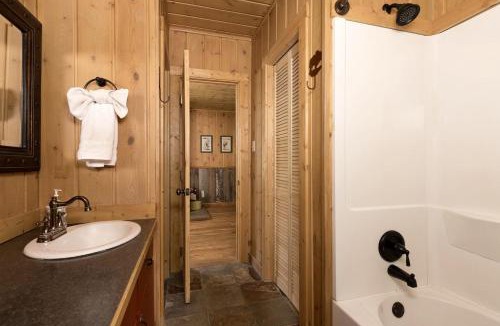 Lazy Acres House | Mountain Cabin Near Yellowstone with Scenic Views, West Yellowstone, Montana