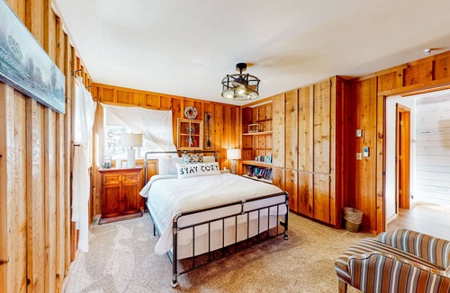 New Meadows Cabin | Mountain-view cabin with private hot tub, furnished deck, 2 kitchens, & 2 W/Ds