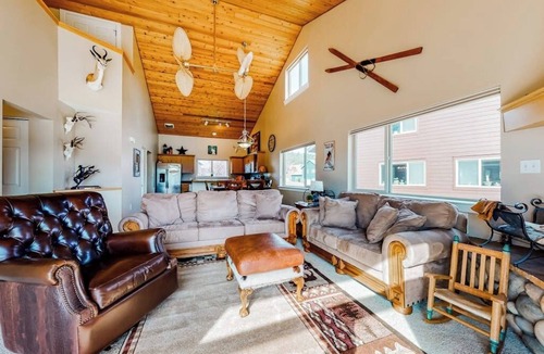 Big Sky Condo | Mountain-view gem with fireplace, garage, washer/dryer & alfresco dining