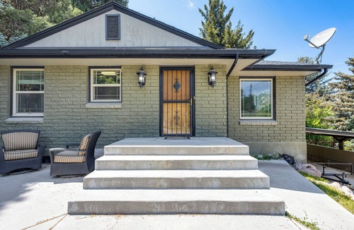 Lava Hot Springs House | Mountain Views: Walkable Lava Hot Springs Home!