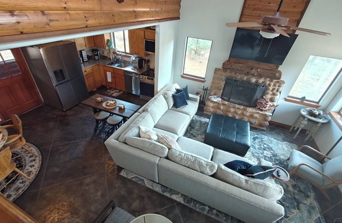 Medicine Park Cabin | Mountainside cabin in Medicine Park-stunning views-borders Ft. Sill-Sleeps 16.