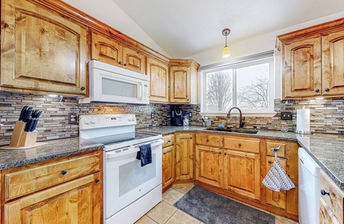Pocatello House | Mtn-View Pocatello Home Near Town & Trails
