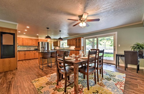 Wellsville House | Mtn Views & Pickleball! Wellsville Group Retreat