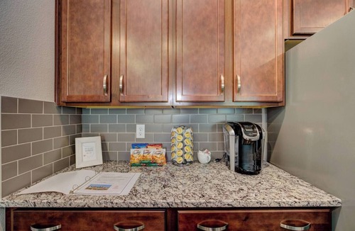 Nampa House | Nampa Family Home | King Bed | 5 TVs | Near Idaho Center | Room for Everyone