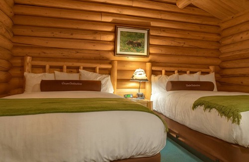 Moran Hotel | Naturalistic Escape! Convenient Wooden Cottage, Free Parking