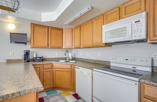 Clearfield House | Near Hill AFB! Dual-Unit Home w/Deck & Patio