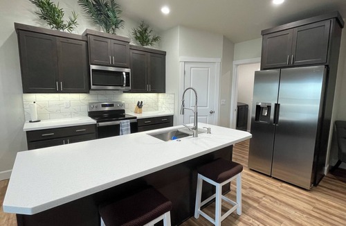 Twin Falls County House | New 3-bedroom duplex in Kimberly with WiFi