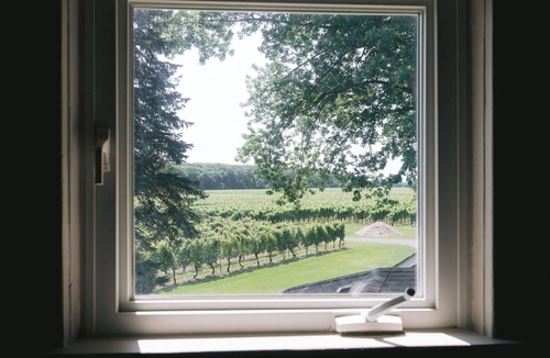 Virgil House | NEW Luxury Modern Farmhouse in the Vineyards ✤ 3 Bedroom - Niagara-on-the-Lake
