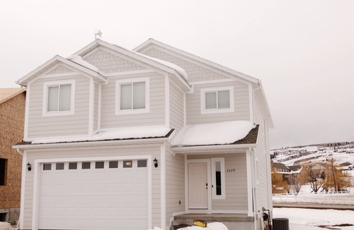 Sweetwater House | NEW Luxury Home, Garden City, Bear Lake, 15 Bed, IDEAL BEACH ACCESS