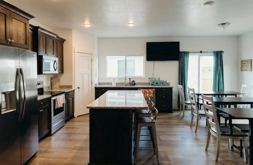 Sweetwater House | New, spacious Bear Lake Family Reunion House comfortably sleeps 23!