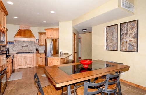 Wolf Creek House | Newly Remodeled Skiing & Golf Twnhome with Private Hot Tub and Game Room