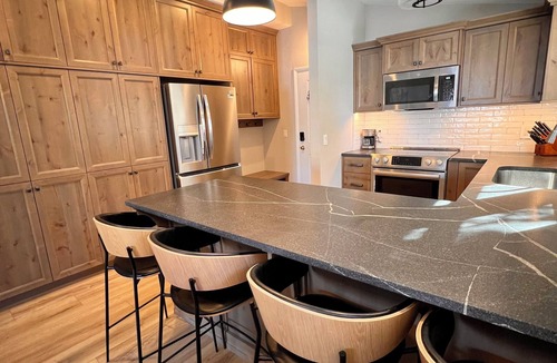 Sun Valley Condo | Newly renovated stand alone dog friendly condo. Elkhorn amenities included.