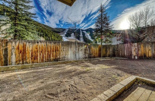 Warm Springs Condo | Newly-updated dog-friendly condo w/wood fireplace- walk to Warm Springs Lifts