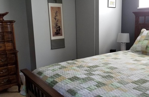 Rose Park Apartment | No longer renting due to virus. Good luck out there and stay well.