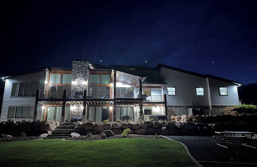Garden City Cabin | North Star Retreat Sleeps 34