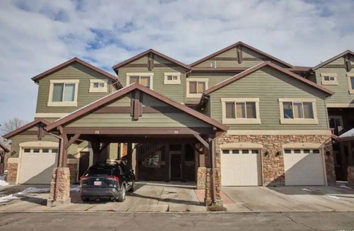 Ogden Condo | On Pineview Reservoir - just a short walk down the trail to the beach!