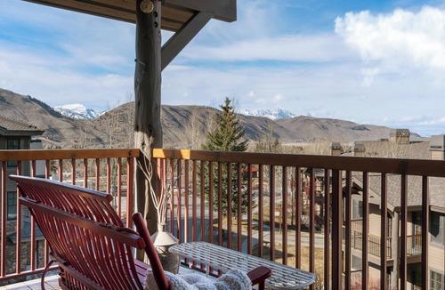 Jackson Condo | Outpost: Grand View 3630 - Air Conditioning!