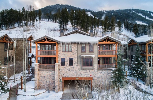 Jackson Condo | Outpost: Grand View 491A