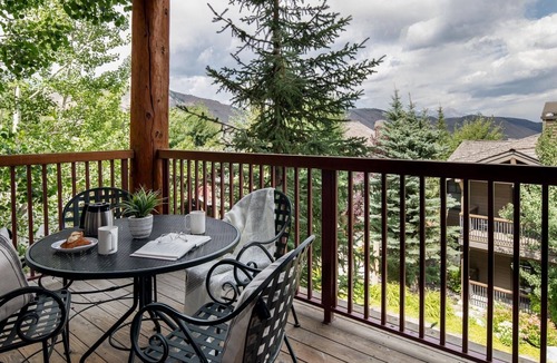Jackson Condo | Outpost: Grand View 491A