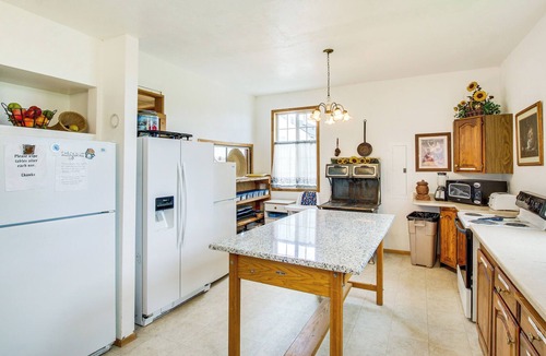 Paris House | Paris Vacation Rental ~ 4 Mi to Bear Lake!