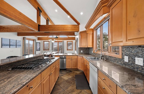 Bear Hollow Village House | Park City Mountain Retreat with Lavish 7-Bedrooms for Winter and Summer Fun