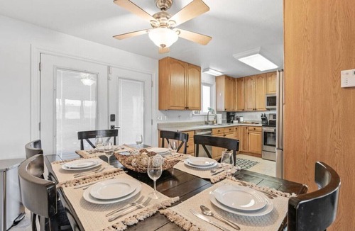 Kearns House | Parkside 4BR Retreat, Family Friendly