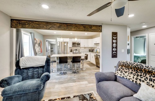 Clarkston House | Patio Bar & Fenced Yard! Snake River Retreat