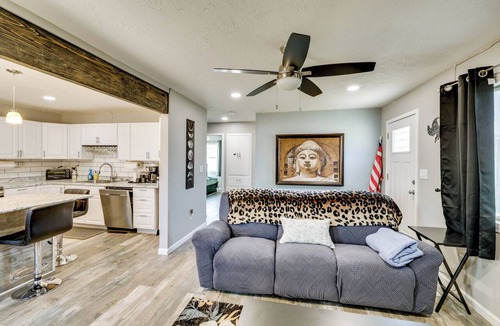 Clarkston House | Patio Bar & Fenced Yard! Snake River Retreat