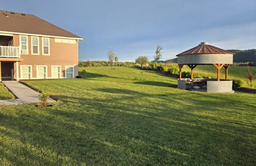 Thayne Apartment | Peaceful 1-bedroom apartment suite in Thayne perfect for a relaxing stay