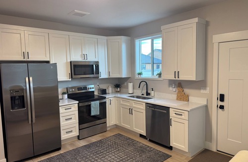 Sugar City Apartment | Peaceful 2-bedroom apartment with AC in charming Sugar City