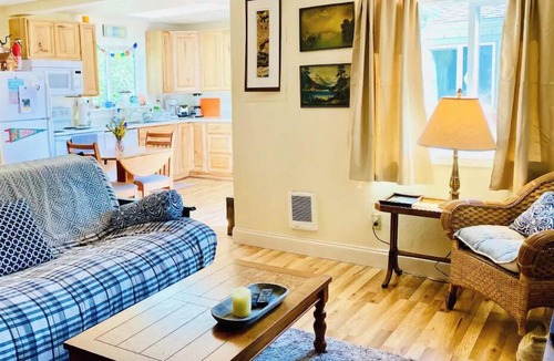 Long Beach Cabin | Peaceful, Fully Equipped Cabin Near Beach & Town, Certified NWF Wildlife Habitat