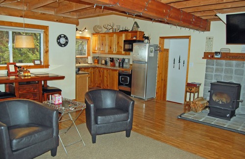 Ahsahka Cabin | Peaceful, Private Cabin overlooking the Clearwater River. Dbl occ rates