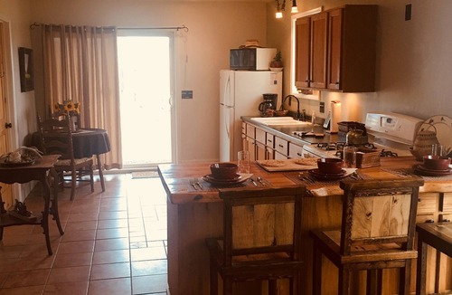 Livingston Apartment | Peaceful Slice of Paradise!Peaceful Slice of Paradise!