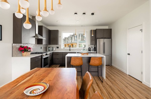 Bozeman House | Peak View Townhome - Modern Townhome with Amazing Views, 30 Night Minimum
